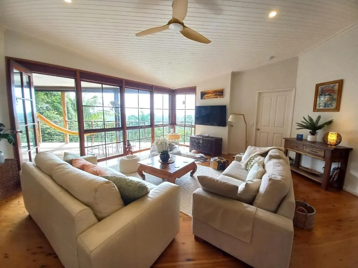 The Junglehouse Noosa Villa Doonan